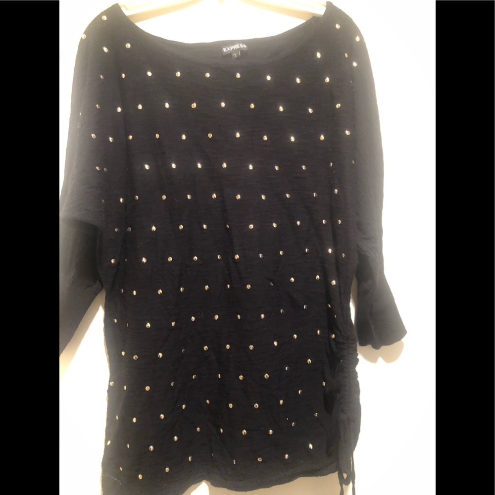 Black Express Top. 3/4 Length Sleeve